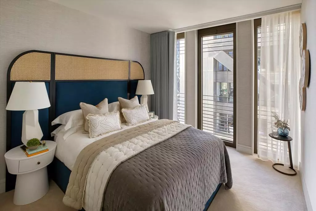 Three bedroom apartment at One Bishopsgate Plaza, City of London, EC3A 7AB